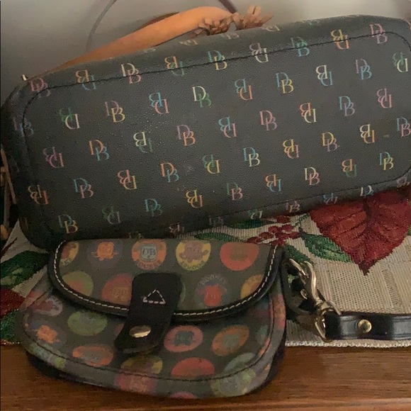 Dooney and Bourke purse and wristlet - Picture 3 of 3